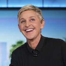 Degeneres' exceptional performance in 'these friends of mine' led to rechristening of the second season of the show as 'ellen', after her, which aired on 'abc network' in 1994. Wie Ellen Degeneres Sein Soll Wenn Die Kameras Aufhoren Zu Filmen Stern De