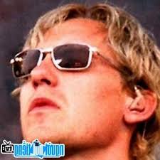 Rock singer Kevin Cadogan profile: Age/ Email/ Phone and Zodiac sign