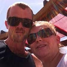 Travis Sutter's Instagram, Twitter & Facebook