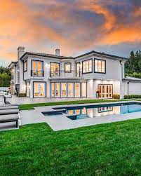Propertygrams Real Estate On Instagram I Hope You Are All Doing Okay During This Self Isolation If You Millionaire Homes Luxury Homes Dream Houses Home