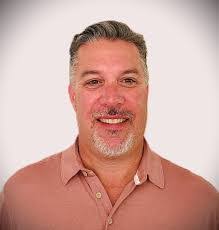 Derek Strunk's Instagram, Twitter & Facebook