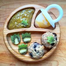 S O N D E J E U N E R Mini Muffins Aux Bleuets De Ricardocuisine Poudding De Chia A La Mangue Popsicle Mangue Et Yogourt A Food Lunch Box Serving Bowls