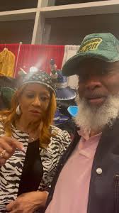 Look who stopped by my booth tonight. Yes the 🌹herself Dorinda Clark Cole.  A time was had in that booth. She’s such a sweet heart, Thank you for being  A Lady of EXPRESSIONSHATS, Booth 1033 , COGIC ...