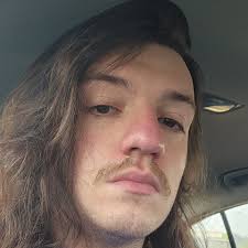 How can Sue's vortex field be improved to damage enemies and heal allies?