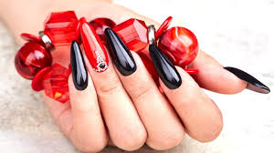 All that is left to do use the same brush to draw a stripe under the thick red stripe. 7 Dainty Black Nail Designs You Should Try Nail Designs