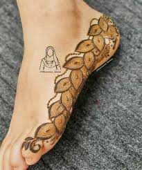Easy And Simple Mehndi Designs That You Should Try In 2020 In 2020 Mehndi Designs Feet Mehndi Designs Legs Mehndi Design