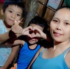 White GPU wires for a PC build