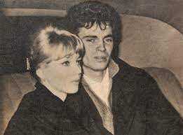 Everly died saturday at home in nashville, tennessee, his attorney and family spokesperson, linda edell. Don Everly And Wife Venetia 1962 Music Artists Pop Star Everly