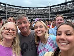 Chris Kapp's Instagram, Twitter & Facebook