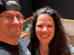 Y'all I have always considered myself to be a good music artist as well as  musician but I never thought I was good enough to be called a session  player. I mean