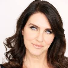 Shelly Meadows's Instagram, Twitter & Facebook