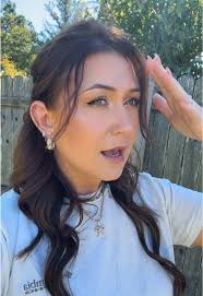 Venmo Madison-combs-8 if you happen to have 3 mil laying around and ar...