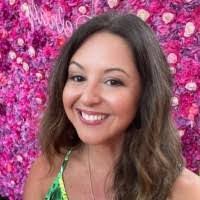 Debbie Wray's Instagram, Twitter & Facebook