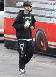 Travis barker wears medical boot for fractured foot as he takes his three children to the american music awards. Travis Barker Offered Friends 1million To Take His Life After Deadly Plane Crash Left Him With Severe Burns Mirror Online