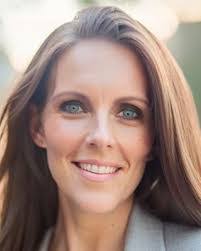 Amanda Steeves's Instagram, Twitter & Facebook