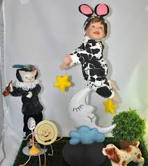 Hey Diddle Diddle The Cat And The Fiddle The Cow Jumped Over The Moon The Dish Ran Away With The Spoo Nursery Rhyme Theme Birthday Centerpieces Baby Shower
