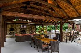 hgtv presents an outdoor entertaining