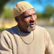 Artis Bey's Instagram, Twitter & Facebook