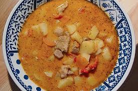 Ungarische Gulaschsuppe Von Sarah3011 Chefkoch Gulaschsuppe Ungarische Gulaschsuppe Gulasch