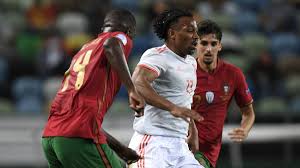 Cristiano ronaldo (portugal) from a free kick with a right footed shot to the top right corner. Lisbon Stalemate As Campana And Traore Debut For La Roja As Com