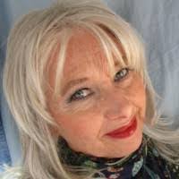 Suzette Roberts's Instagram, Twitter & Facebook