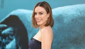The movie will shoot in south australia, and is set to be one of the country's biggest productions ever there. Mortal Kombat Movie Casts Kano Sonya Blade Actors Newshub