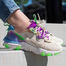 Nike React Vision In Bunt Ci7523 200 Everysize Sneaker Trend Sneaker Neue Sneaker