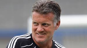 No contact from Burton, says Telford boss Andy Sinton