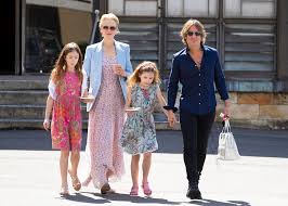 Vợ chồng Nicole Kidman tiết lộ bí quyết "giữ lửa" cho cuộc hôn nhân 14 năm