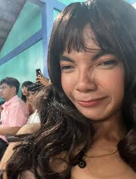 mga typings mo talaga eno Justine Lloyd