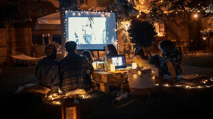 Build Your Own Outdoor Summer Cinema