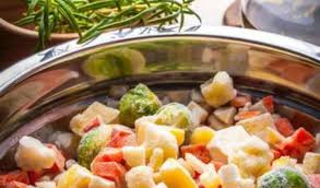Il minestrone fatto in casa è sempre un ottimo cibo, ricco di elementi benefici per il nostro organismo ed anche comodo da surgelare ed utilizzarlo le verdure maggiormente utilizzate per preparare il minestrone sono: Listeria Perche Il Batterio Delle Verdure Surgelate Produce Isteria Prima Delle Gastroenteriti Globalist