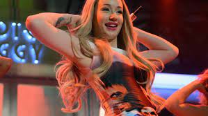 Lil kim because she set a standard that is constantly mimicked today. Iggy Azalea Is Not The Queen Of Rap Vox