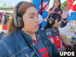 Universidad Privada Domingo Savio realizo la Feria Interactiva "ESTAR BIEN,  ESTAR CONSCIENTE" para Promover la Salud Mental