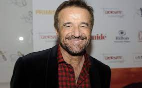 «scoprii al telefono che papà aveva una figlia con un'altra». Christian De Sica Actor Biography And Curiosities