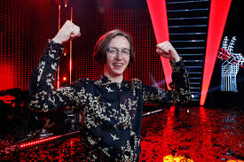 Последние твиты от voice van vlaanderen (@vtmthevoice). Voice Winnaar Ibe Houdt Vanavond Try Out In Charlatan Foto Hln Be