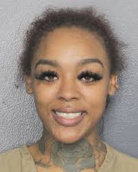 Noboa, Alicia Ajahne TOUCH OR STRIKE/BATTERY/DATING VIOL Bail: $0.00 CAPIAS 