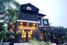 Teras tidak hanya untuk rumah modern saja, banyak rumah di kampung yang juga memiliki teras, loh. Rumah Kampung Modern Contemporary House Exterior Traditional House House In The Woods