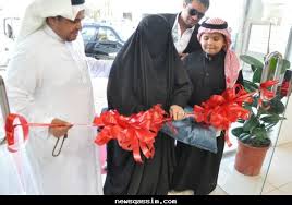 ماما نورة صورة تتكرر في القصيم إبن بار في بريدة يرد الجميل لوالدته على طريقته زوايا شبابية L يرتبط بشبكة زوايا الإخبارية
