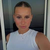 Juliet Kramer's Instagram, Twitter & Facebook