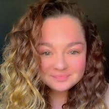 Its been a whirlwind 90 days at Universal Music Group- but I wouldn't want  it any other way. We are HIRING: come join our Brand Management Team (where  🎶 Meets 👕👘👗). |