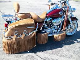 Harley davidson roadking 1994, 1995, 1996 seats. Harley Davidson Road King Seat And Bags By Woodstock Custom Leather Harley Harley Davidson Helmets Harley Davidson Bikes