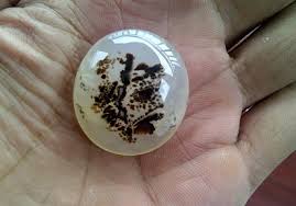 Hal terpenting sebelum melakukan ritual cara menarik benda pusaka adalah menentukan tempatnya terlebih dahulu. Cara Mengetahui Letak Benda Pusaka Di Lingkungan Sekitar