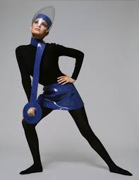Il est une personnalité, une marque incontournable dans la mode des cinquante dernières années What You Need To Know About Pierre Cardin Vogue
