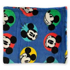 Instructions include the mickey mouse blanket, minne mouse blanket, and the pillow. Amazon Com Disney Mickey Mouse Fleece Throw Home Kitchen