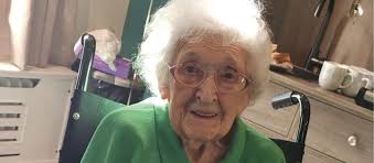 Hull resident celebrates her 100th birthday » Care Home Magazine