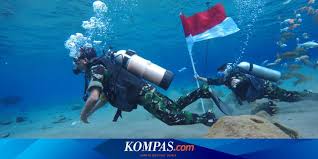 Tts umbul ponggok level 36. Bendera Merah Putih Berkibar Di Dalam Air Umbul Ponggok Klaten