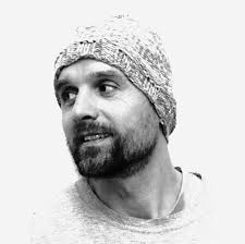 Op naar een lichtvoetige bundel!