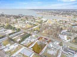 Islip Terrace, Long Island Condos For Sale - Homes.Com