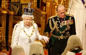 Vandaag zijn de britse koningin elizabeth en prins phillip precies 73 jaar getrouwd en krijgen felicitaties van over de hele wereld. Kgxj7jxwksv1um
